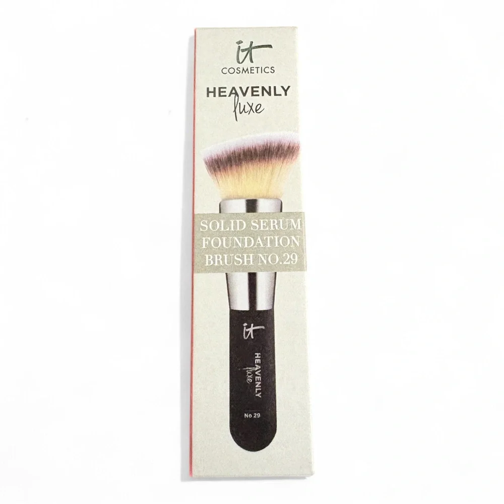 IT Cosmetics Solid Serum Foundation Brush No. 29 NIB